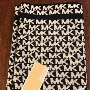 Michael Kors infinity scarf NWT